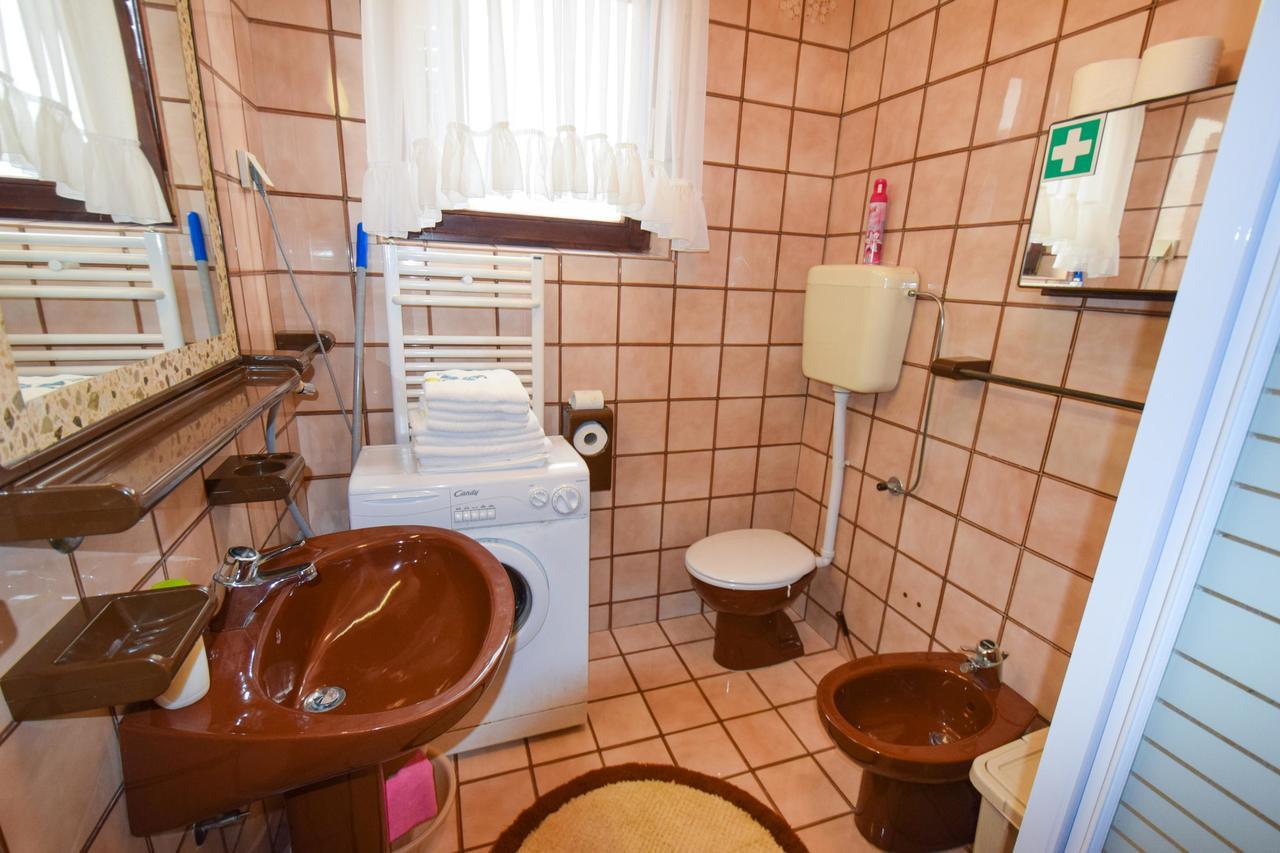 Apartment Petrlin Малинска Экстерьер фото