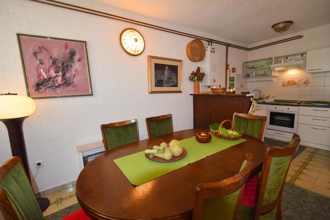 Apartment Petrlin Малинска Экстерьер фото