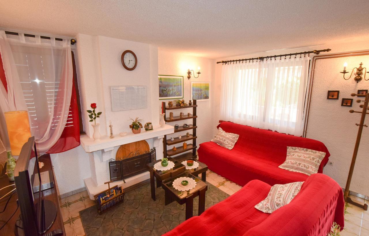 Apartment Petrlin Малинска Экстерьер фото